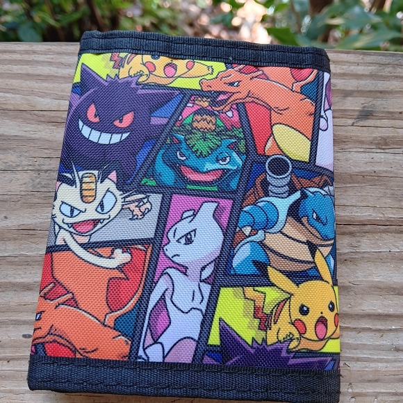 Pokémon Velcro Wallet - Picture 2 of 6